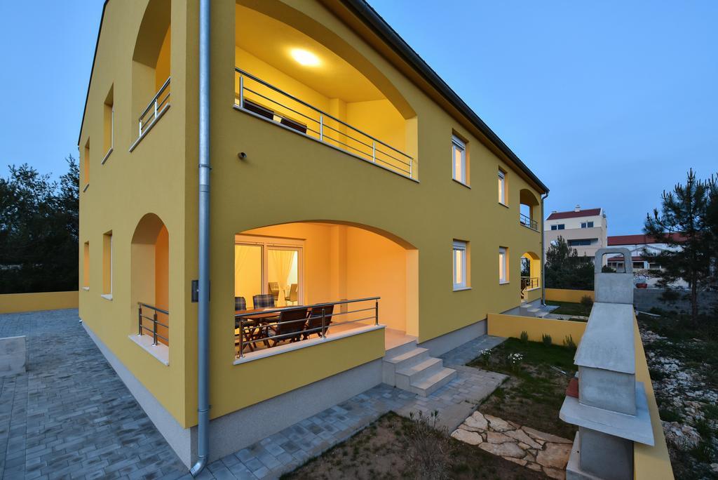 Apartments Ana Vrsi Buitenkant foto